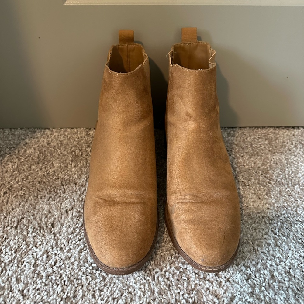 Stradivarius Camel booties